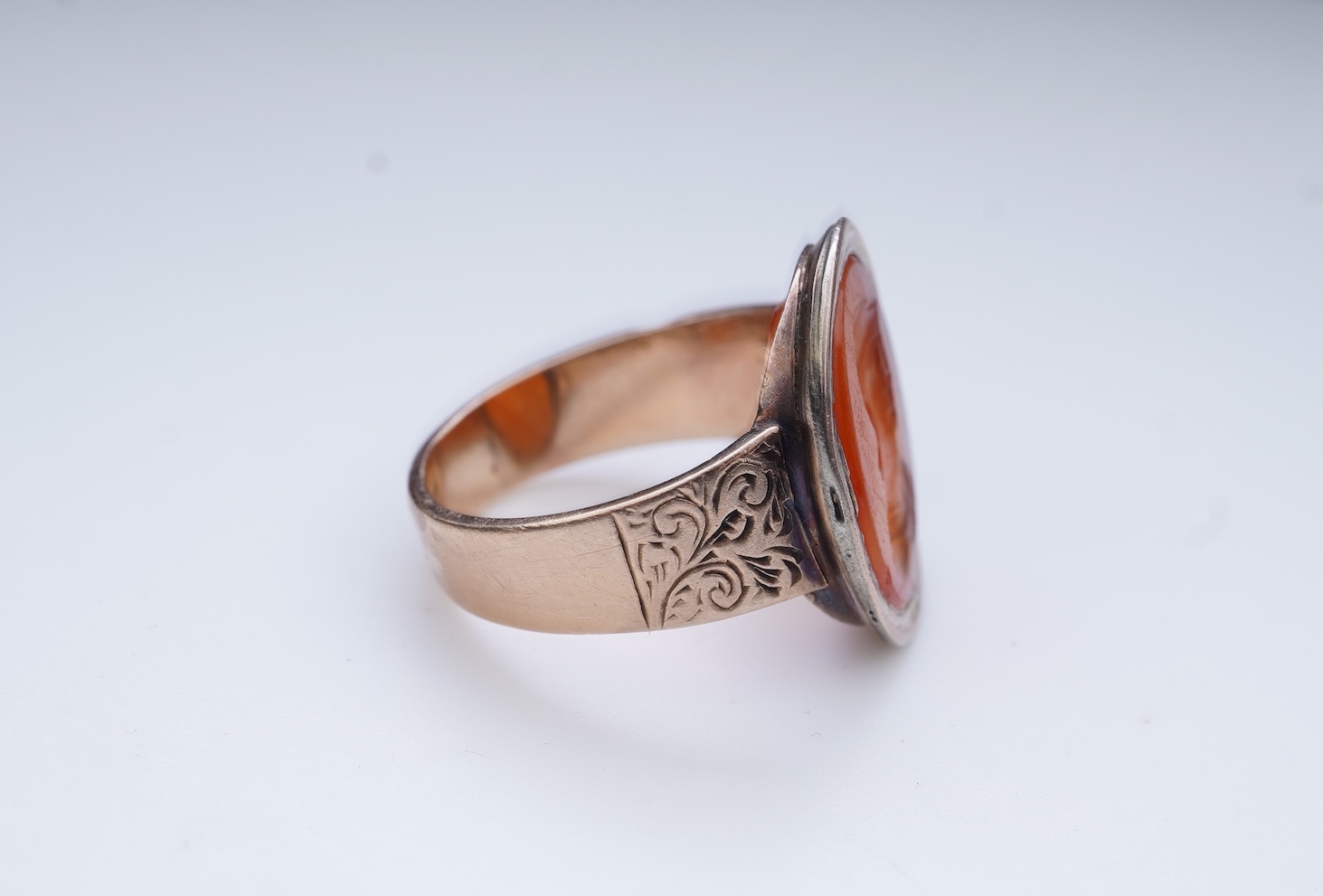 A carnelian intaglio ring, late 19th/early 20th century